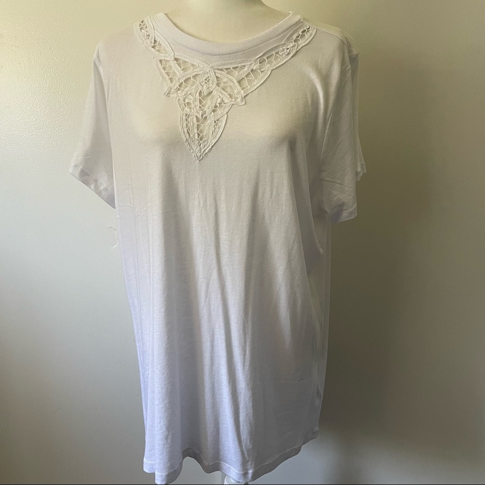 White Embroidered Tee - Picture 4 of 8